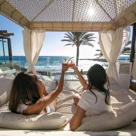 Apartamento Big Beachfront In Los Cristianos! *